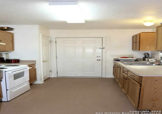 Photo 4 of Single family home for sale at 139 Nancy, San Antonio, TX 78204 | MLS# 1849842 | Listing updated on 2026-01-16
