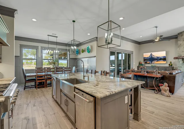 Photo 2 of Single family home for sale at 938 Malbec Loop, Canyon Lake, TX 78133 | MLS# 1850049 | Listing updated on 2025-09-30