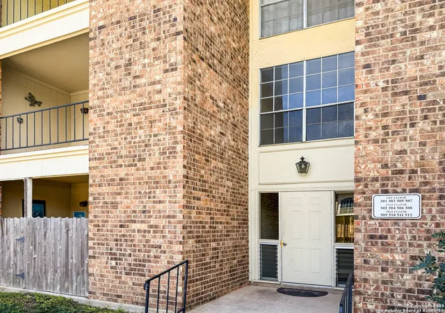 Condo for sale at 1819 Babcock Rd #506-E, San Antonio, TX 78229 | MLS# 1850161 | Listing updated on 2025-10-13