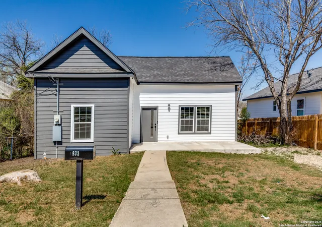 Photo 2 of Single family home for sale at 933 Denver, San Antonio, TX 78210 | MLS# 1850282 | Listing updated on 2025-08-29
