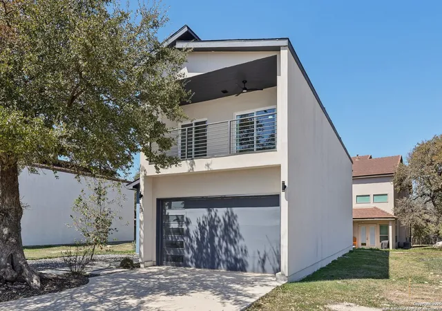Photo 1 of Single family home for sale at 2531 Manor Heights Dr, San Antonio, TX 78231 | MLS# 1850305 | Listing updated on 2025-10-31