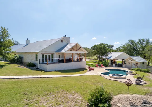 Photo 4 of Sale Pending at 456 Rain Rd, Medina, TX 78055 | MLS# 1850354 | Listing updated on 2026-03-05