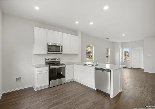 Photo 3 of Sale Pending at 9303 Graze Land Dr, San Antonio, TX 78211 | MLS# 1850372 | Listing updated on 2025-09-30