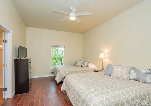 37th image of 412 Warren St, San Antonio, TX 78212 | MLS# 1850493