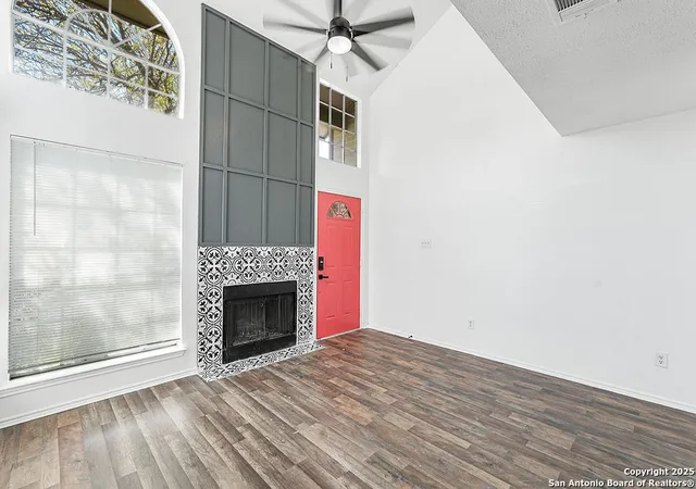 Photo 3 of Single family home for sale at 7923 Santa Catalina, San Antonio, TX 78250 | MLS# 1850592 | Listing updated on 2025-06-02