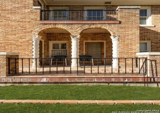 Photo 3 of Single family home for sale at 243 E Lullwood, San Antonio, TX 78212 | MLS# 1850609 | Listing updated on 2025-10-11