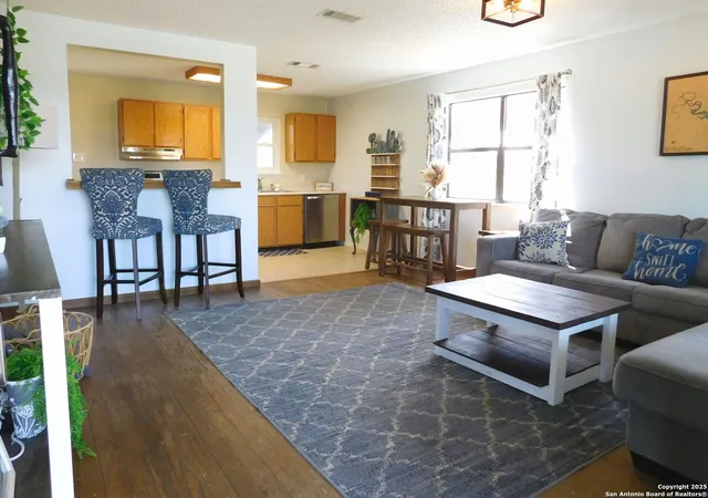 Photo 2 of Single family home for sale at 310 Riviera Dr, Canyon Lake, TX 78133 | MLS# 1850629 | Listing updated on 2025-09-04
