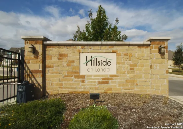 4th image of 652 Treetop Pass, New Braunfels, TX 78130 | MLS# 1850631