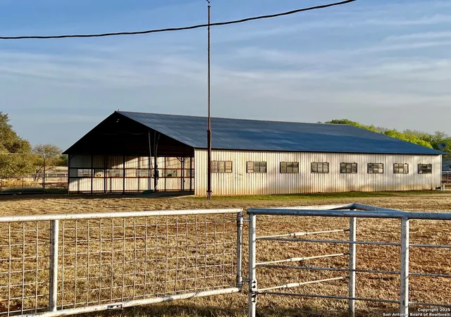 Photo 3 of Single family home for sale at 500 Bluntzer Rd, Jourdanton, TX 78026 | MLS# 1850688 | Listing updated on 2025-10-29