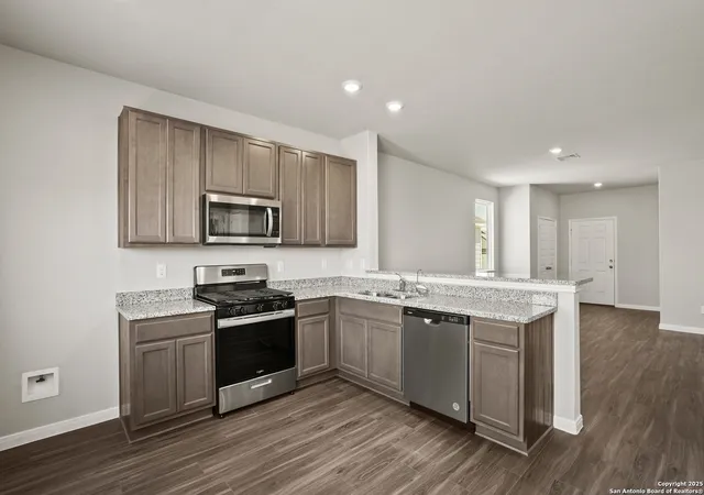 Photo 3 of Sale Pending at 8835 Black Oak Dr, Elmendorf, TX 78112 | MLS# 1850724 | Listing updated on 2025-09-09