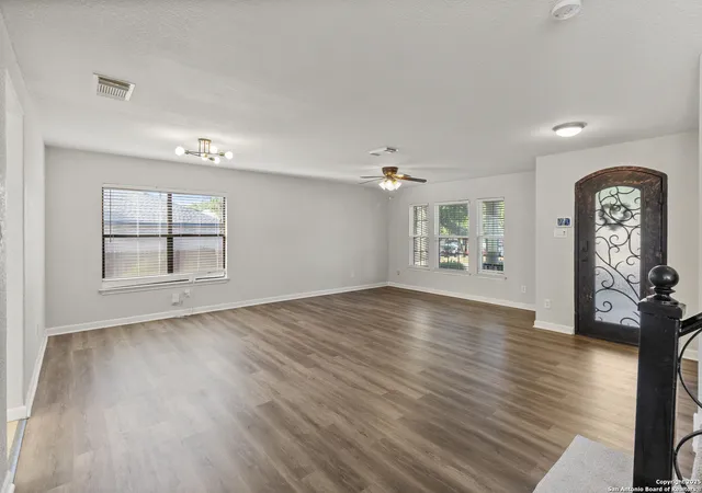 Photo 4 of Single family home for sale at 8802 Star Creek, San Antonio, TX 78251 | MLS# 1850768 | Listing updated on 2025-12-25