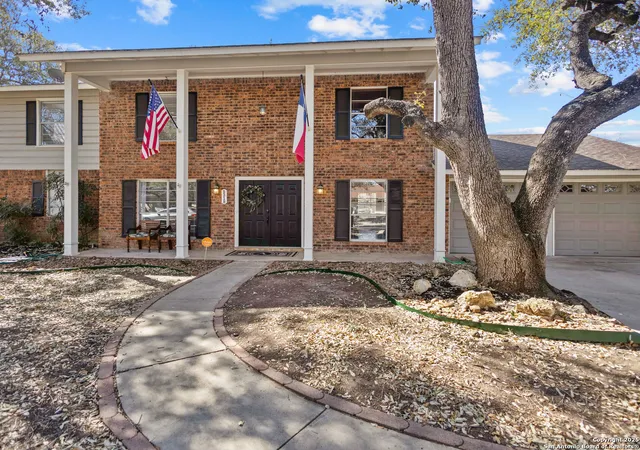 Photo 3 of Sale Pending at 5318 King George, San Antonio, TX 78229 | MLS# 1850790 | Listing updated on 2026-01-30