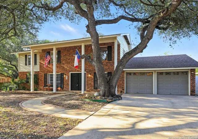 Photo 4 of Sale Pending at 5318 King George, San Antonio, TX 78229 | MLS# 1850790 | Listing updated on 2026-01-30