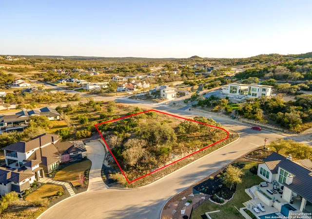 Photo 4 of Sale Pending at 23304 Pepper Cyn, San Antonio, TX 78255 | MLS# 1850899 | Listing updated on 2025-12-03