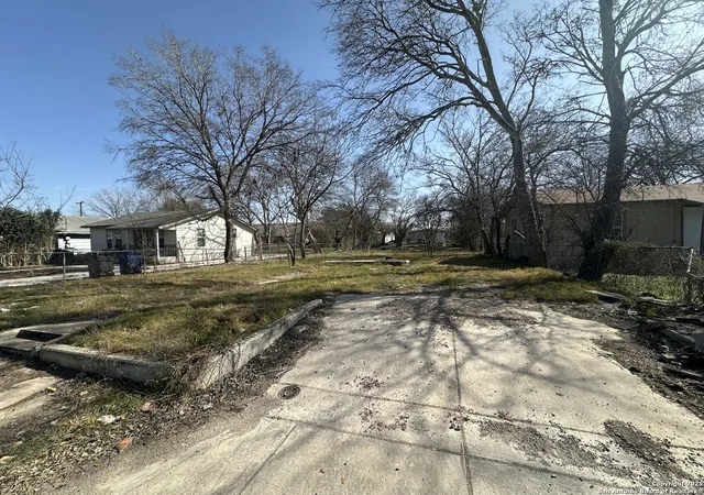 Photo 3 of Sale Pending at 766 F, San Antonio, TX 78220 | MLS# 1850909 | Listing updated on 2026-02-14