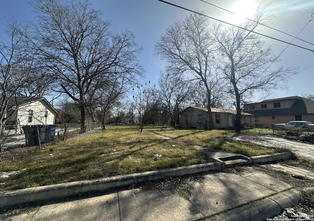Photo 2 of Sale Pending at 766 F, San Antonio, TX 78220 | MLS# 1850909 | Listing updated on 2026-02-14