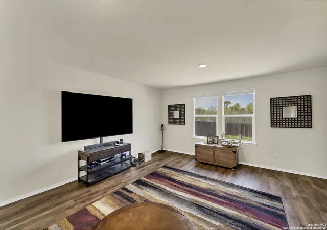 Photo 3 of Single family home for sale at 6007 Bluestem Way, San Antonio, TX 78218 | MLS# 1850922 | Listing updated on 2026-02-05