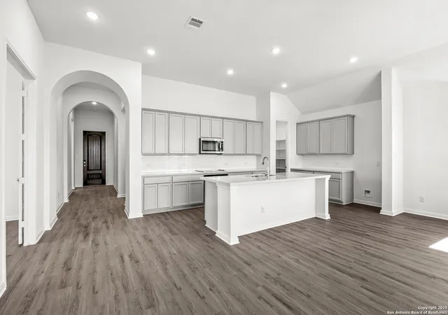 Photo 3 of Sale Pending at 293 Ainslie St W, Castroville, TX 78009 | MLS# 1850949 | Listing updated on 2025-12-04