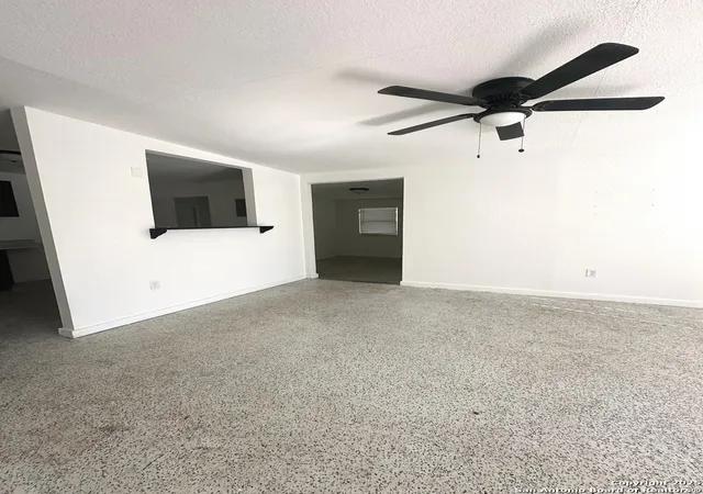 Photo 3 of Sale Pending at 823 N Trinity St, San Antonio, TX 78207 | MLS# 1850989 | Listing updated on 2025-10-15