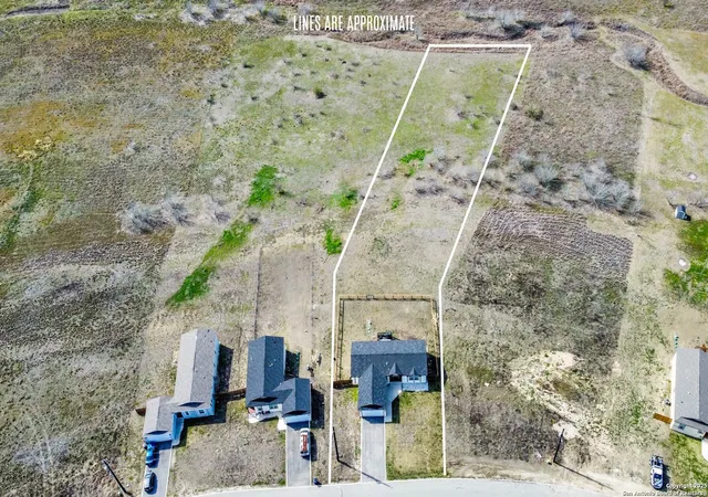 3rd image of 336 Clara Ridge Rd, Marion, TX 78124 | MLS# 1851062
