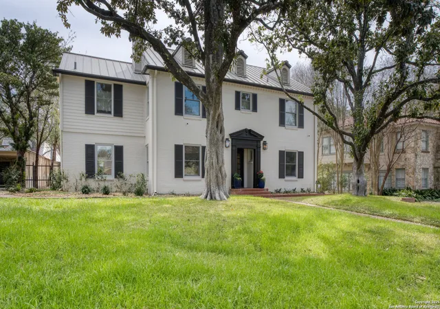 Photo 3 of Single family home for sale at 118 Brittany, San Antonio, TX 78212 | MLS# 1851123 | Listing updated on 2025-09-30