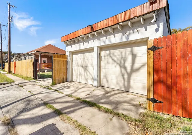 2nd image of 333 Florida, San Antonio, TX 78210 | MLS# 1851140