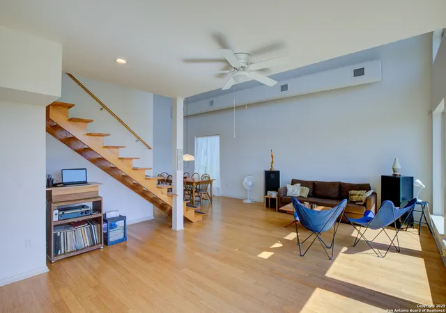 Photo 4 of Sale Pending at 1550 Moon View, New Braunfels, TX 78132 | MLS# 1851250 | Listing updated on 2025-10-09