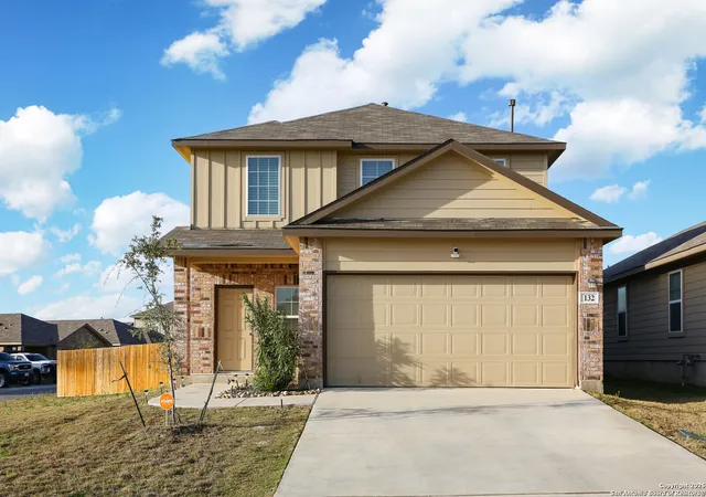 Photo 1 of Single family home for sale at 132 Bunkers Hill, Pleasanton, TX 78064 | MLS# 1851293 | Listing updated on 2026-06-29