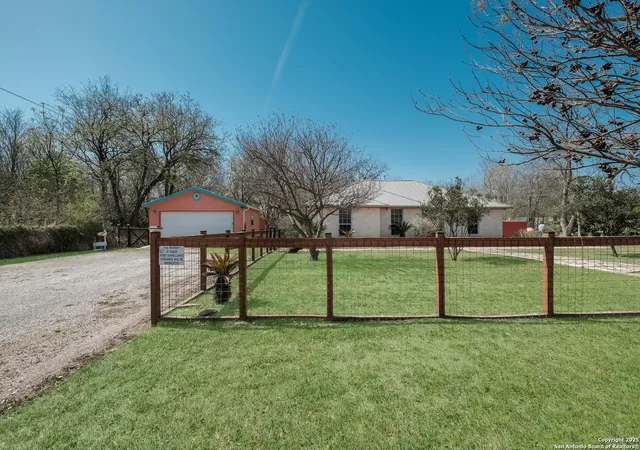 Photo 3 of Single family home for sale at 1438 N Napier Ave, San Antonio, TX 78214 | MLS# 1851497 | Listing updated on 2026-04-07