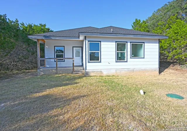 Photo 3 of Single family home for sale at 1234 Clearcreek, Canyon Lake, TX 78133 | MLS# 1851633 | Listing updated on 2026-02-06