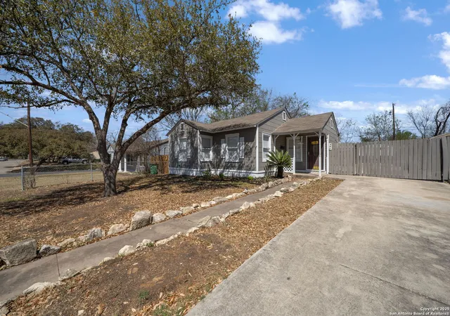 Photo 1 of Sale Pending at 207 Bonnell, San Antonio, TX 78223 | MLS# 1851884 | Listing updated on 2025-08-27