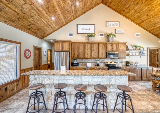3rd image of 274 Mountain Laurel Ln, Concan, TX 78838 | MLS# 1851909