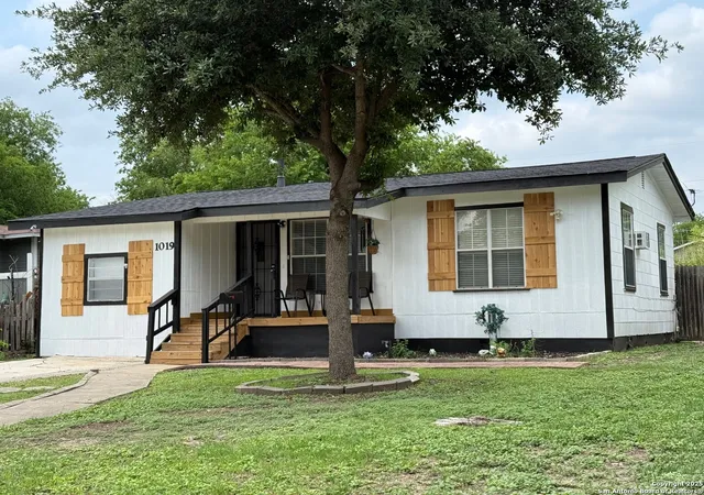 1st image of 1019 Alexander Hamilton, San Antonio, TX 78228 | MLS# 1851946
