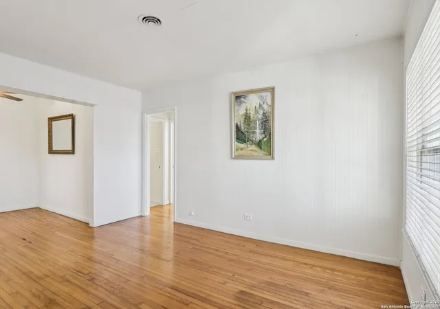 4th image of 1019 Alexander Hamilton, San Antonio, TX 78228 | MLS# 1851946