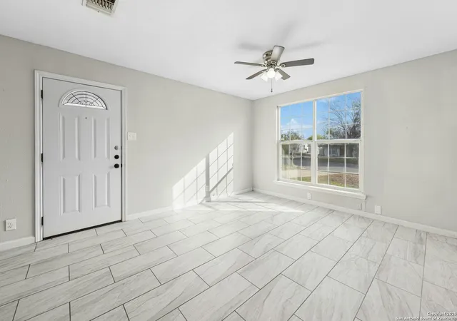 5th image of 915 Stonegate, Universal City, TX 78148 | MLS# 1851970