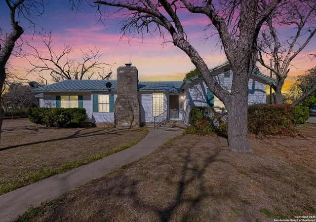 Homes for sale in Hondo, TX | 2602 Avenue K, Hondo, TX 78861 | MLS# 1852050