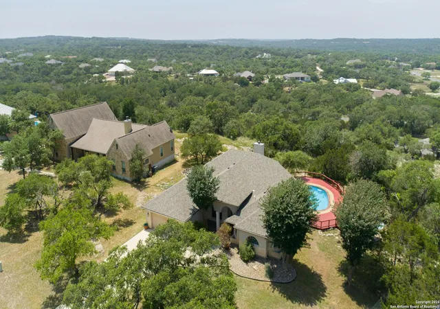 Photo 2 of Single family home for sale at 297 Lantana Mesa, Spring Branch, TX 78070 | MLS# 1852105 | Listing updated on 2025-12-01