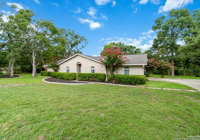 Photo 3 of Single family home for sale at 106 Kildeer, Buda, TX 78610 | MLS# 1852110 | Listing updated on 2026-02-03