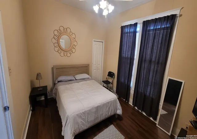 2nd image of 203 Warren, San Antonio, TX 78212 | MLS# 1852139