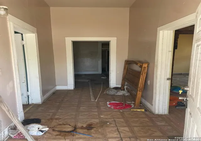 Photo 3 of Single family home for sale at 351 Bank, San Antonio, TX 78204 | MLS# 1852146 | Listing updated on 2025-09-21