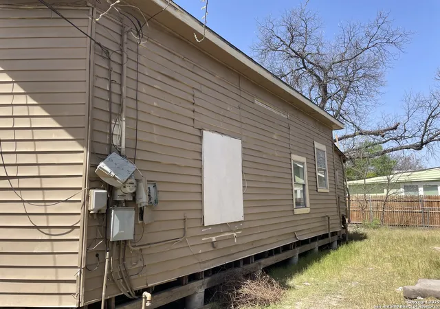 Photo 2 of Single family home for sale at 351 Bank, San Antonio, TX 78204 | MLS# 1852146 | Listing updated on 2025-09-21