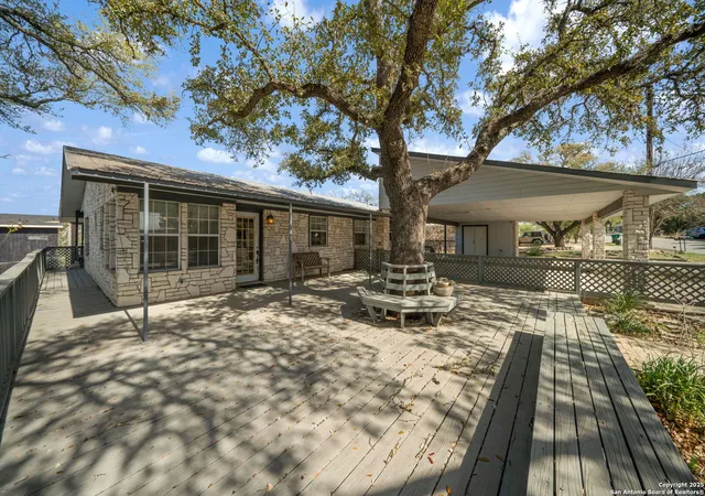 Photo 1 of Single family home for sale at 831 Hill Top, Canyon Lake, TX 78133 | MLS# 1852421 | Listing updated on 2025-09-28