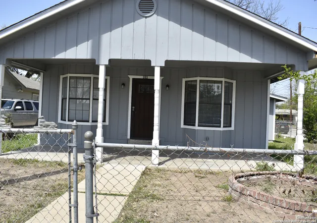 Photo 2 of Single family home for sale at 303 Finton, San Antonio, TX 78204 | MLS# 1852431 | Listing updated on 2025-07-20