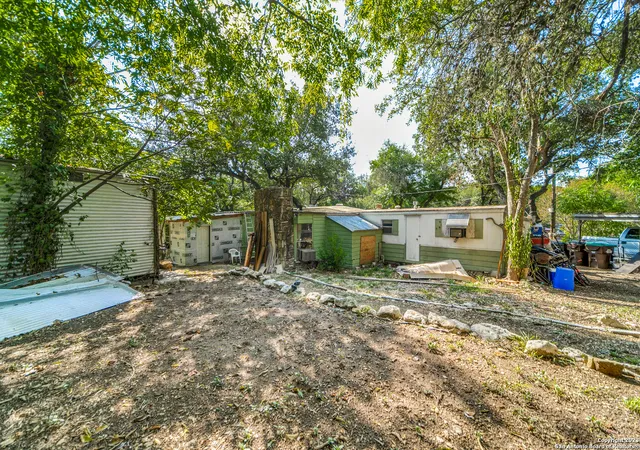 Photo 4 of Manufactured home for sale at 7515 Karen Skye Cir, San Antonio, TX 78257 | MLS# 1852678 | Listing updated on 2025-10-16