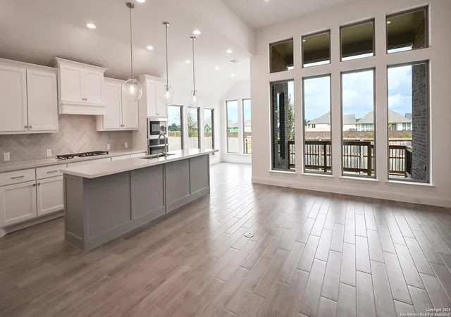 Photo 4 of Sale Pending at 324 Alpine Lakes, San Marcos, TX 78666 | MLS# 1852709 | Listing updated on 2025-10-13