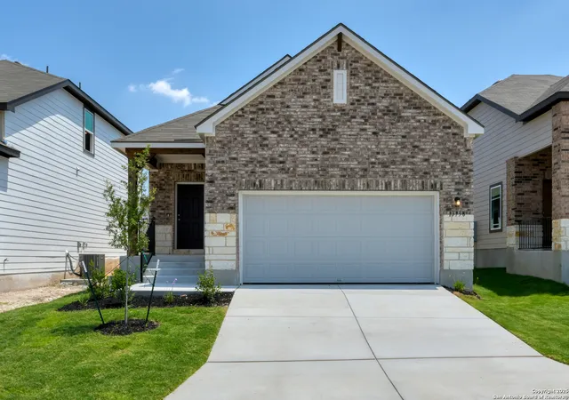 Photo 2 of Sale Pending at 13738 Birch Crossing, San Antonio, TX 78210 | MLS# 1852811 | Listing updated on 2025-09-03
