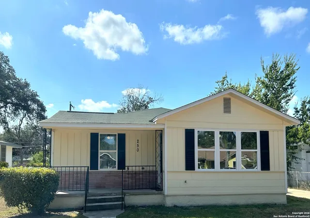 Photo 2 of Single family home for sale at 250 Rosemont Dr, San Antonio, TX 78228 | MLS# 1852900 | Listing updated on 2026-09-09