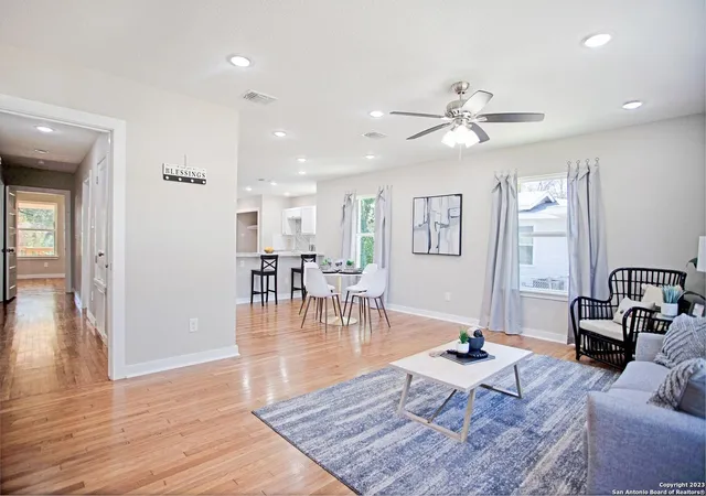 Photo 4 of Single family home for sale at 250 Rosemont Dr, San Antonio, TX 78228 | MLS# 1852900 | Listing updated on 2026-09-09