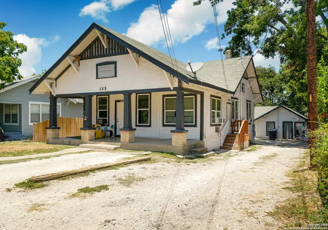 Photo 1 of Multi family home for sale at 125 Glenwood Ct, San Antonio, TX 78210 | MLS# 1852914 | Listing updated on 2025-08-06