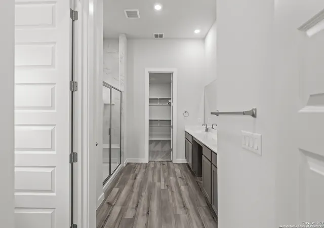 4th image of 1509 Passmore Downs, New Braunfels, TX 78130 | MLS# 1853015